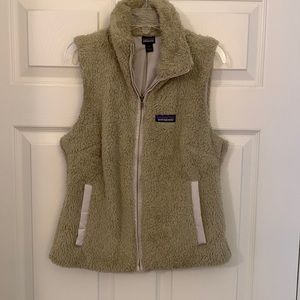 Patagonia tan vest size small